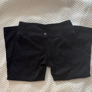 Black lululemon capri